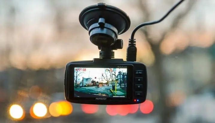 The Top 5 Benefits of Dash Cams for Fleets